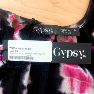 Gypsy Tiedye Romper - black/hot pink